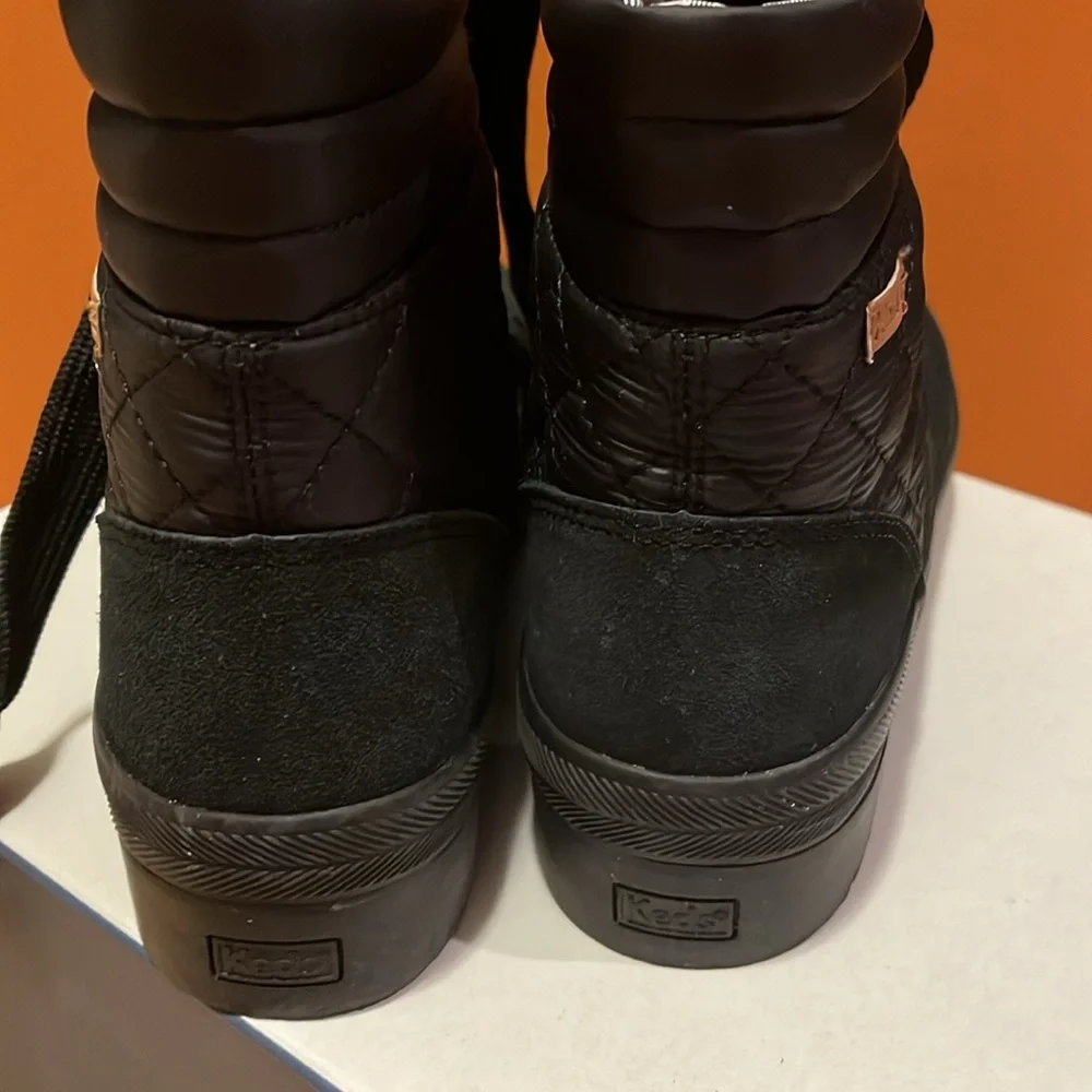 Keds NEW IN BOX black boots waterproof women’s‎ 9